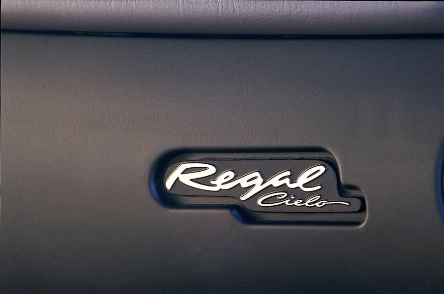  Buick Regal Cielo 2000 года  (фото 7 из 8)